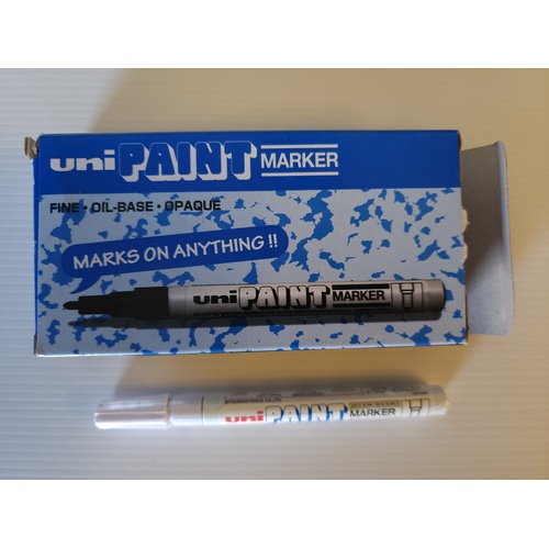 Paint Marker Uni PX21 White Box 12 Bullet Tip 1.2mm approx 10503257 PX21WH 13158